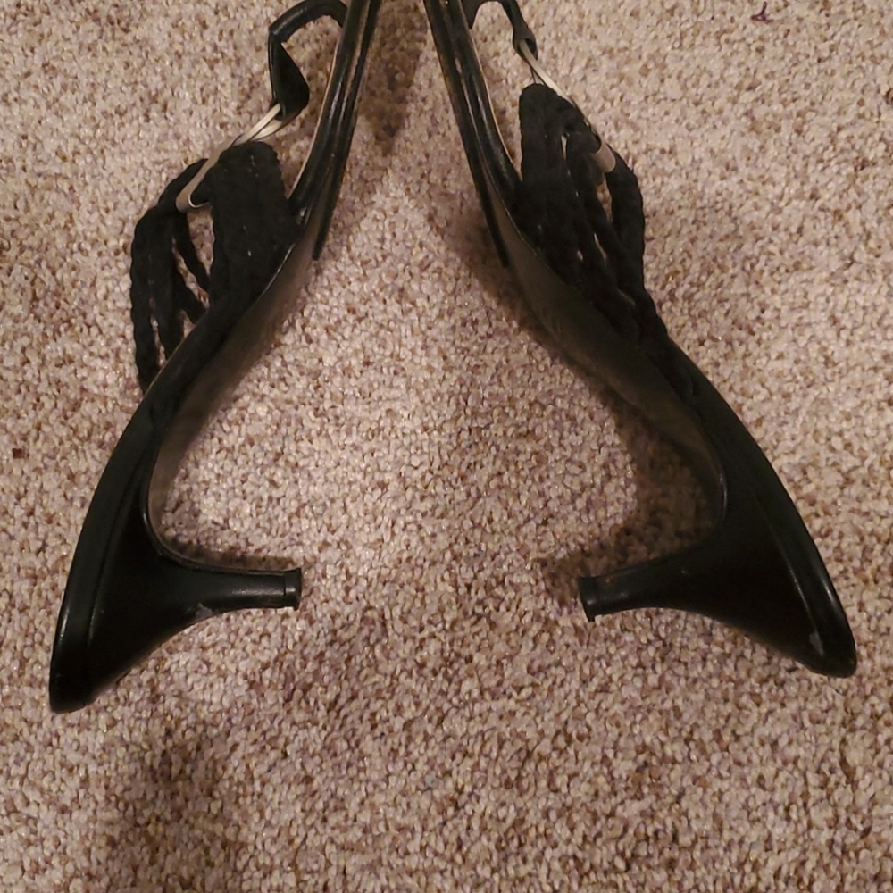 Shoes - Picture 4 of 4